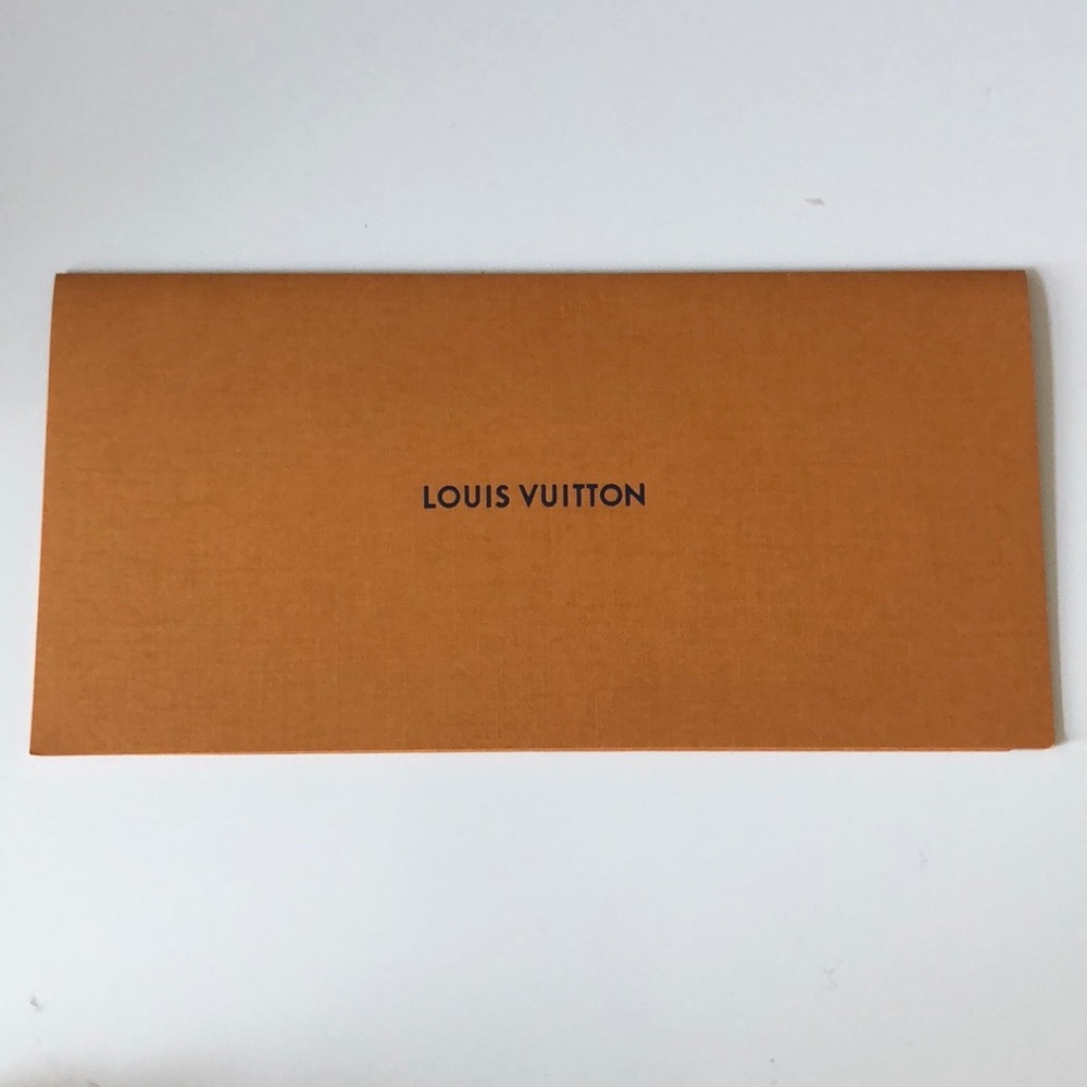 ✉️ Louis Vuitton envelope - Picture 1 of 3